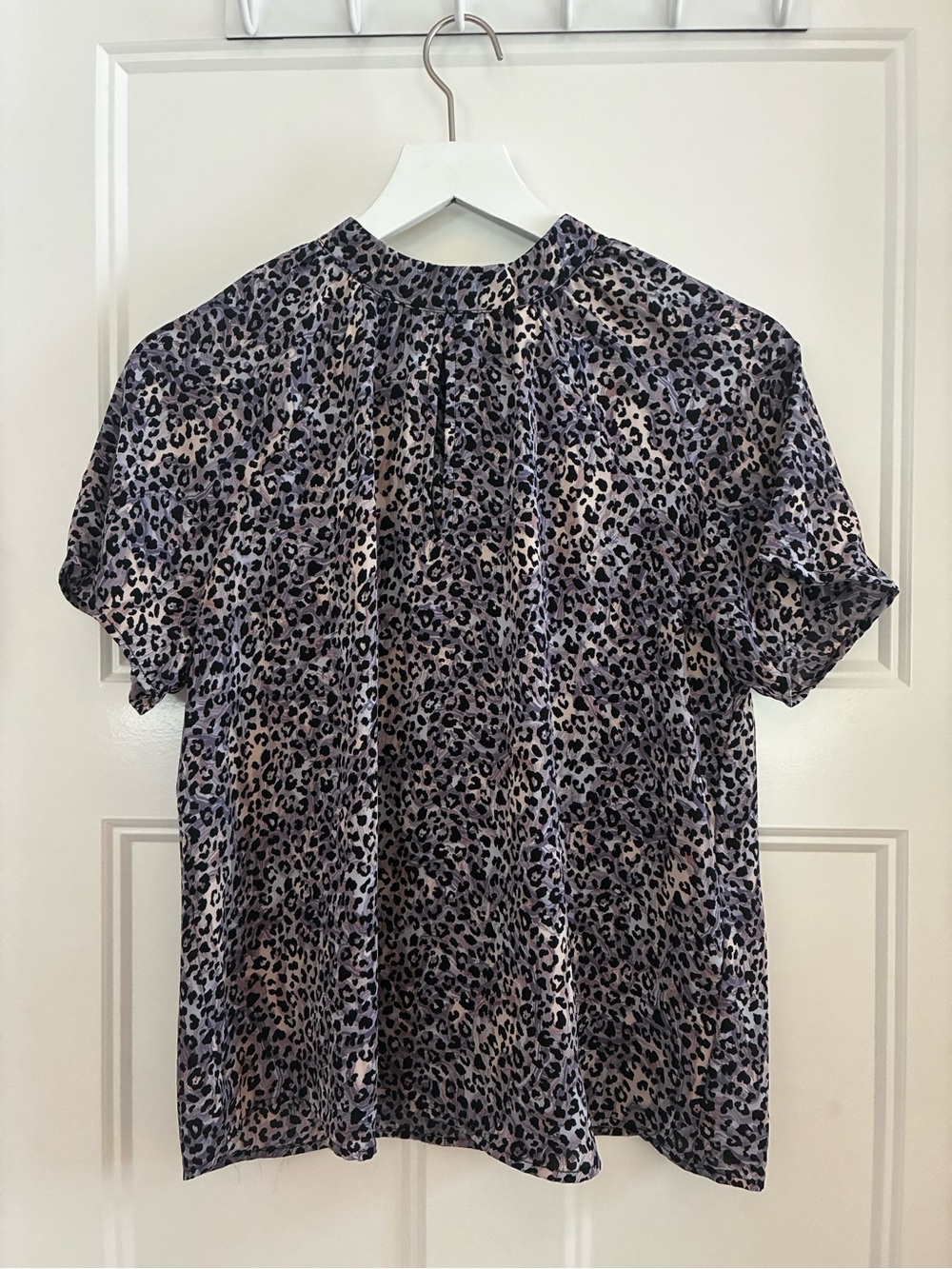 Womens Short-Sleeve Leopard Print Blouse - Black/Pink